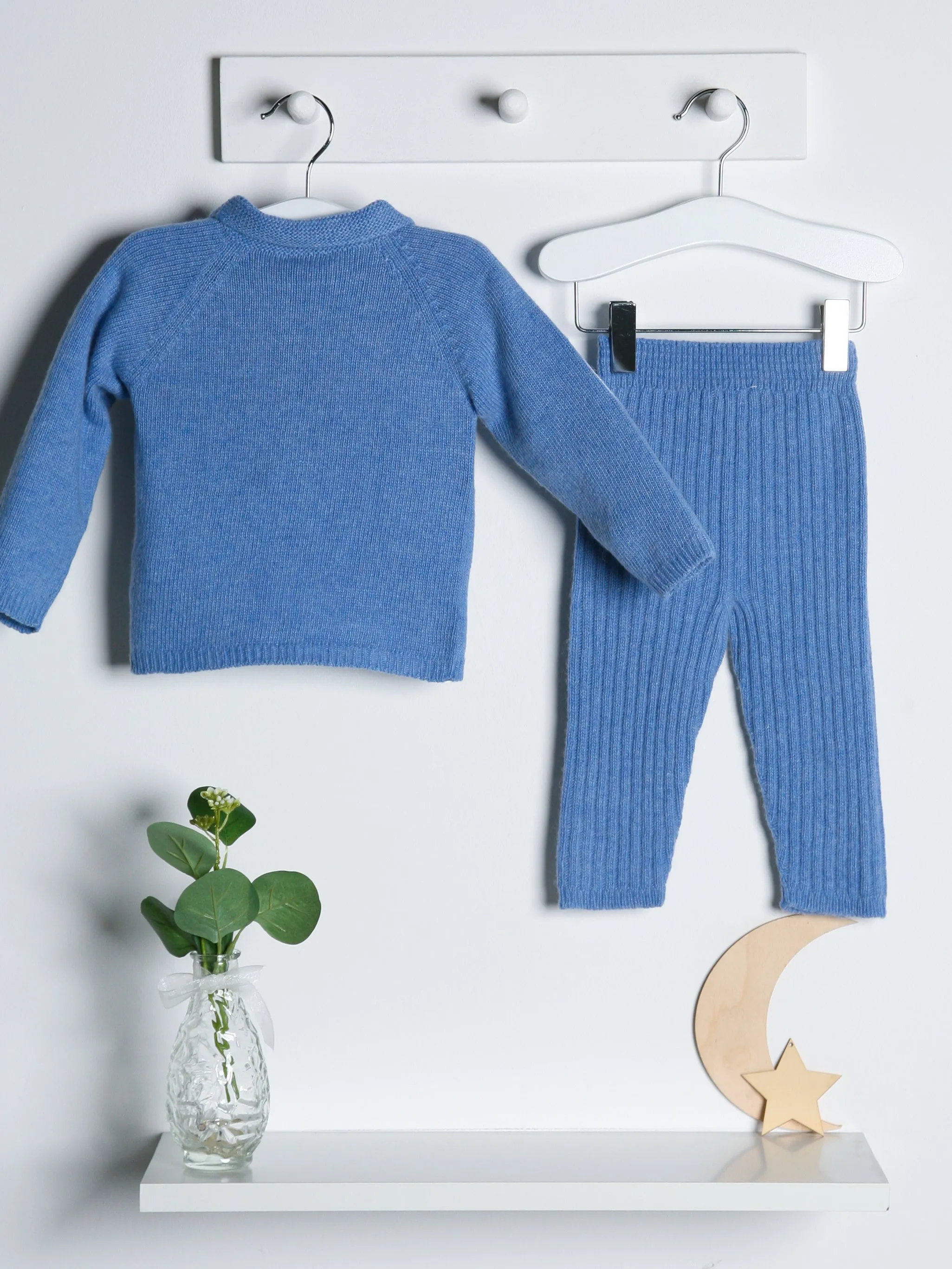 Wedoble blue cashmere blend polo knitted suit